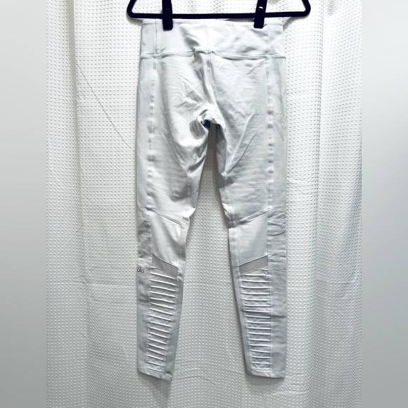 Alo Moto leggings, white, size small - Picture 4 of 6
